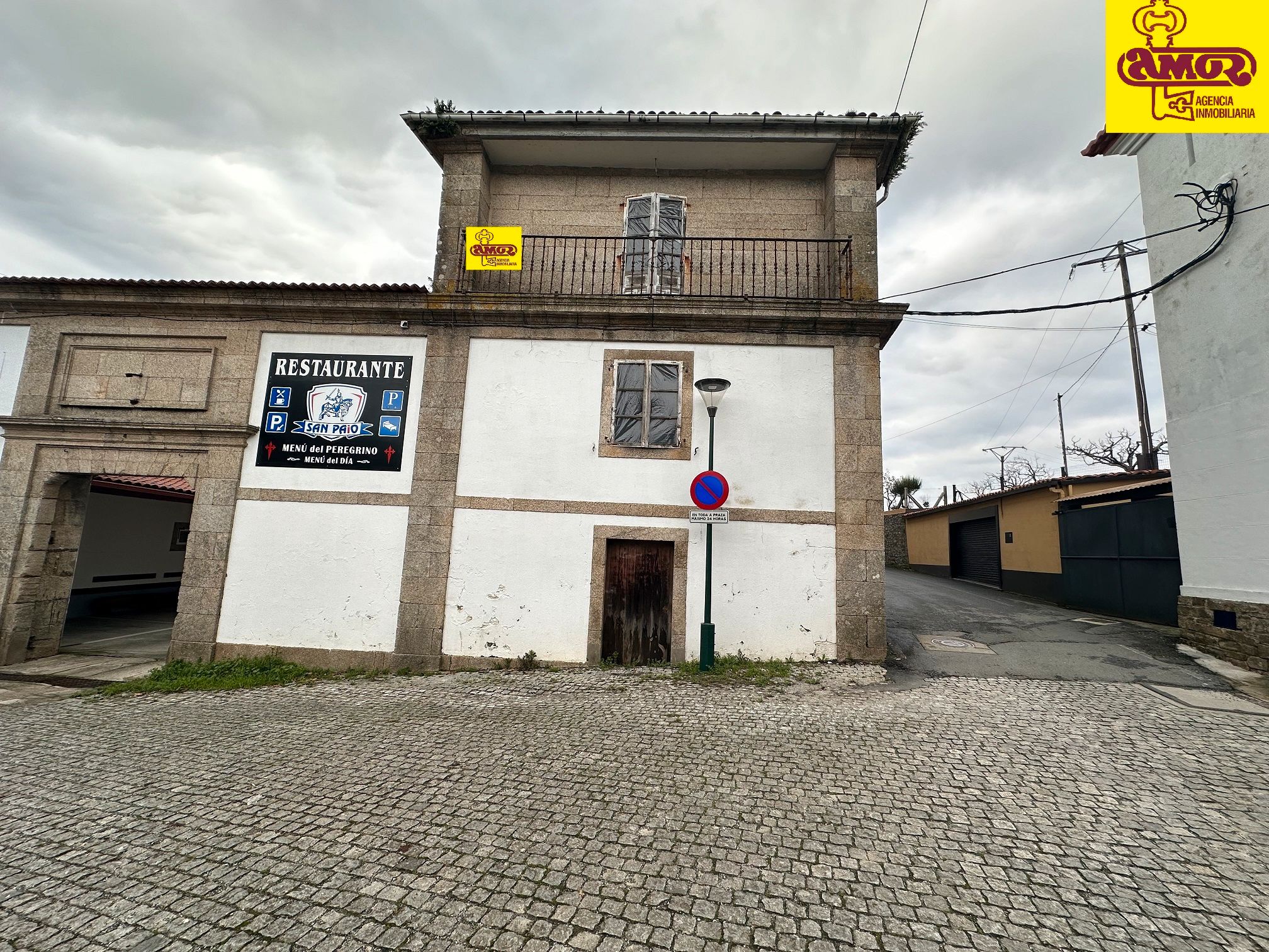 Vista exterior de Casa o xalet en venda en Santiago de Compostela 