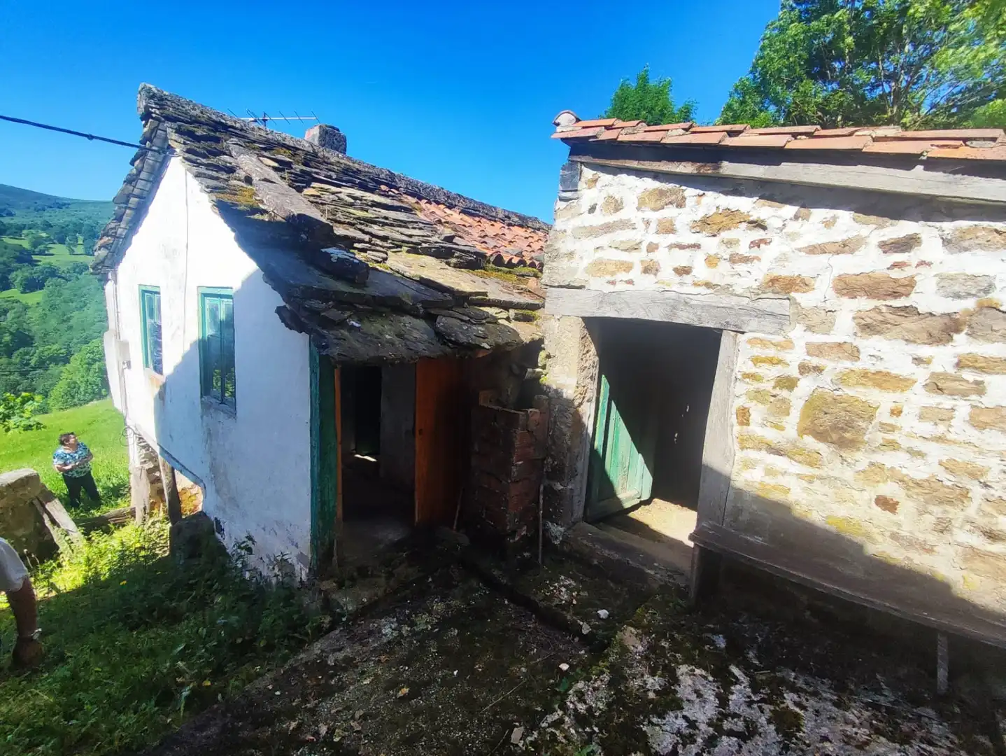 Einfamilien-Reihenhaus zum Verkauf in Luena  mit Heizung und Privatgarten