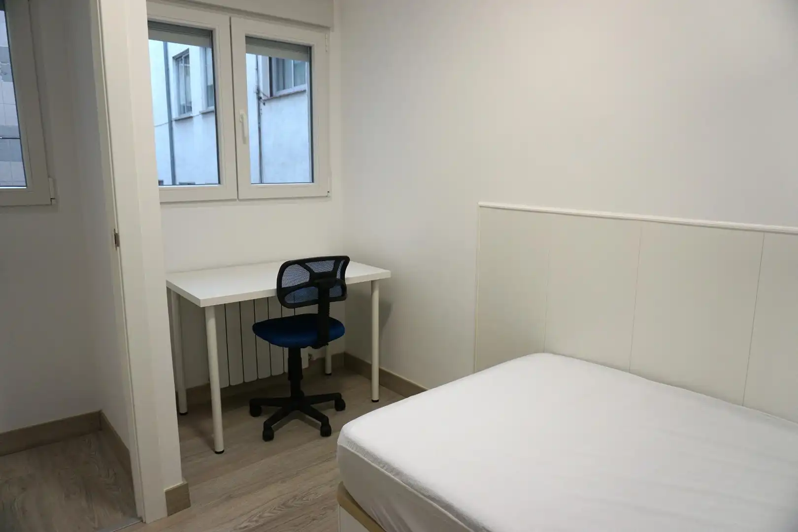 Room in Calle CAPITAN MENDEZ VIGO, 50, Santo Tomás