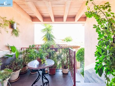 Casa aparellada amb jardí en venda a Camino del Cementerio