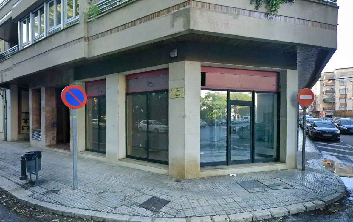 Local comercial en venta en ROSSELLO 29