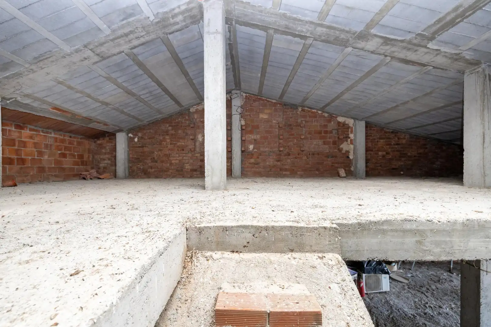 Local en venta en Huélago