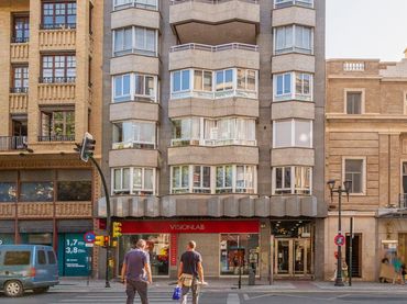 Flat with lift for sale in Calle del Coso