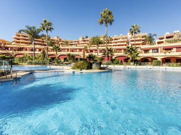 Apartment mit Pool zum Verkauf in Estepona Pueblo