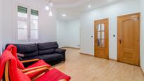 Living room of Flat for sale in  Madrid Capital