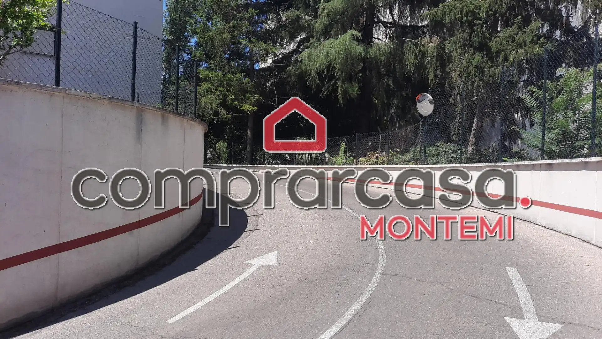 Außenansicht von Wohnung zum Verkauf in Madrid mit Heizung, Parkett und Terrasse