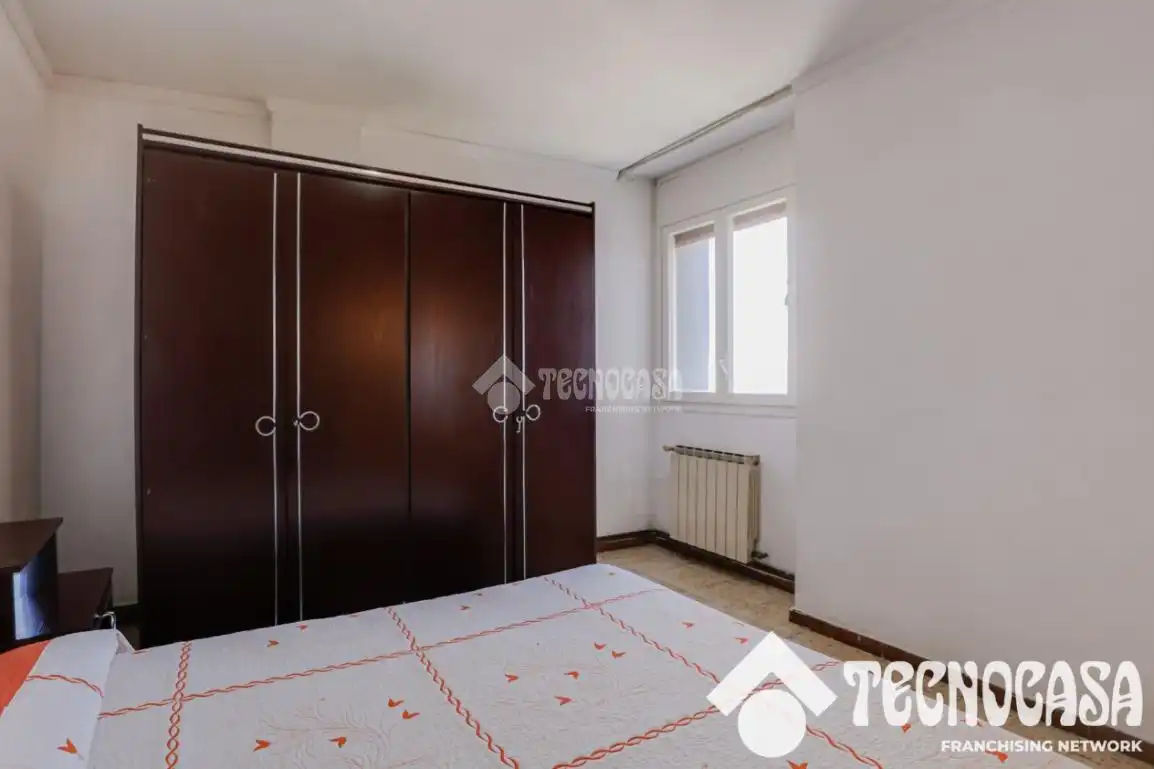 Habitación de Piso en venta en Sant Boi de Llobregat con Balcón