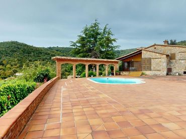 Villa avec piscine à vendre à VALL REPOS