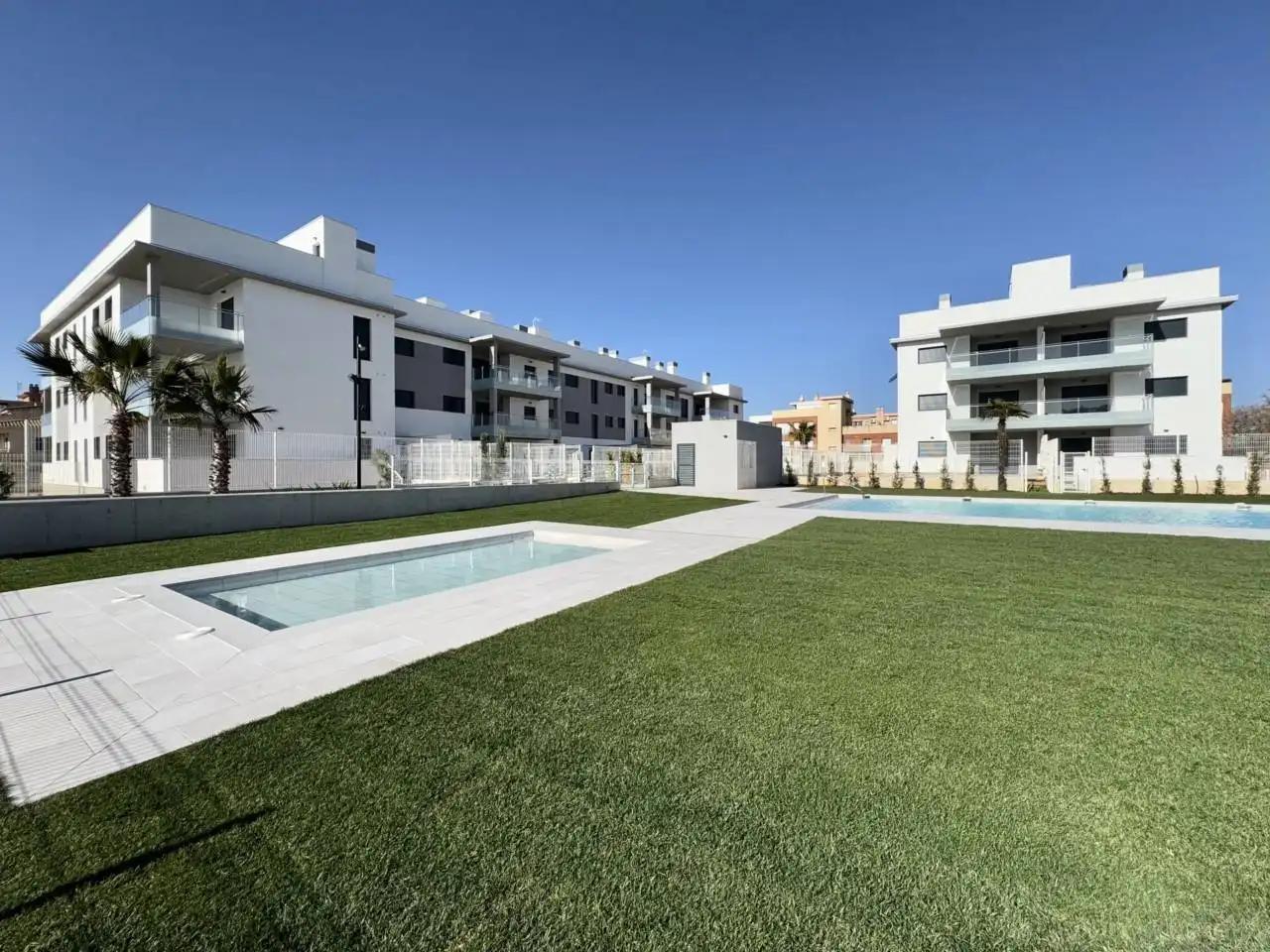 Vista exterior de Piso en venta en Cubelles con Aire acondicionado, Calefacción y Terraza