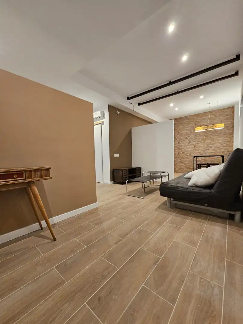 Estudi de lloguer en  Barcelona Capital amb Calefacció, Rentadora i Microones