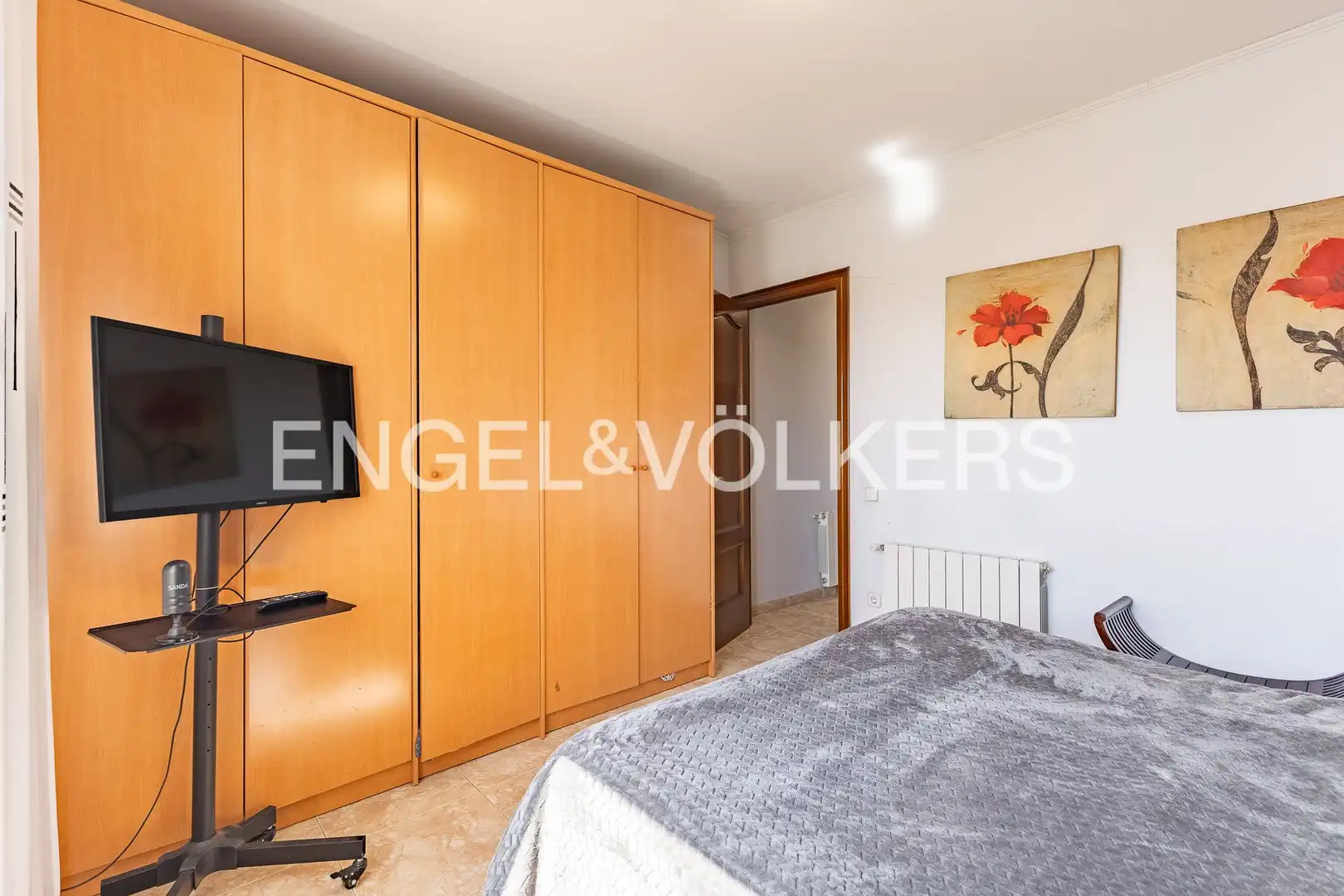 Dormitori de Casa o xalet en venda en Castellar del Vallès amb Aire condicionat, Calefacció i Jardí privat