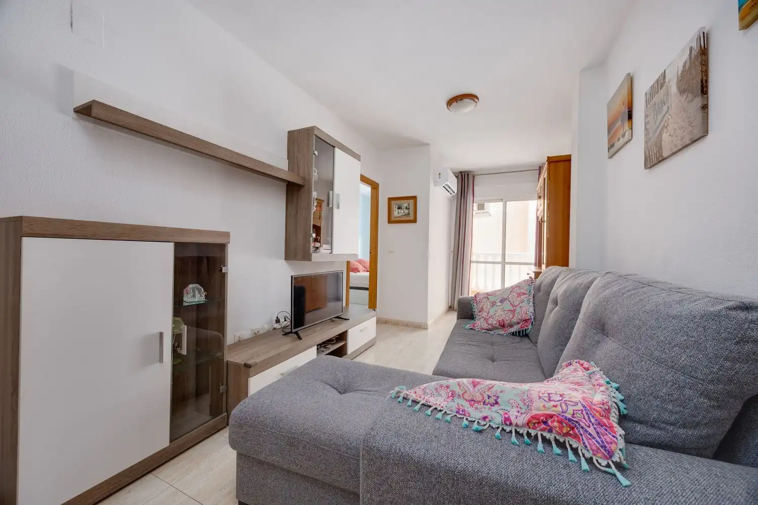Apartment with terrace for sale in Calle Maestro Francisco Casanovas 2, imagen 5