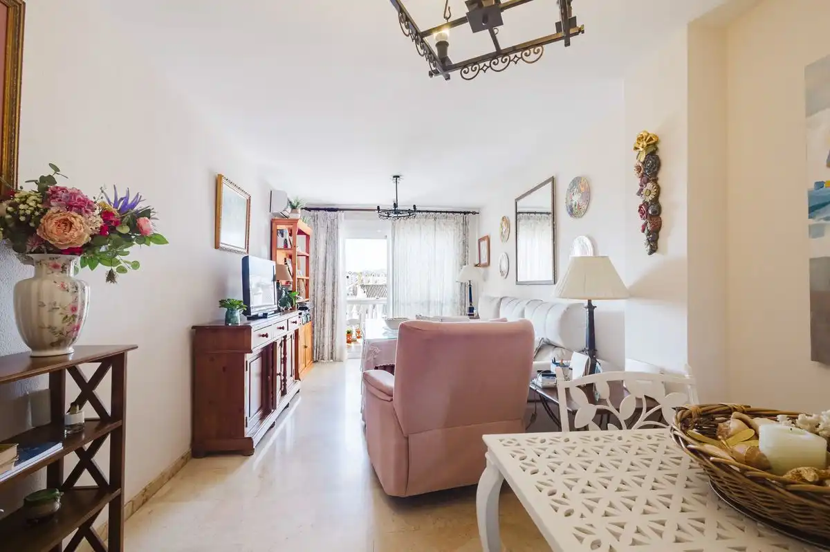 Flat with terrace for sale in Calle Pedro de Villandrado, imagen 5