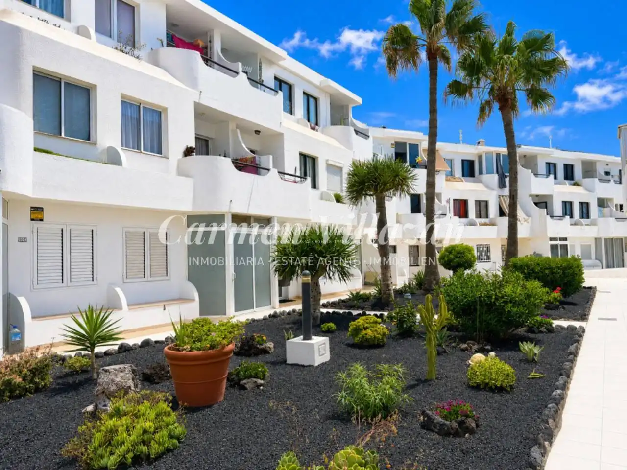 Vista exterior de Apartamento en venta en Antigua con Balcón y Piscina comunitaria