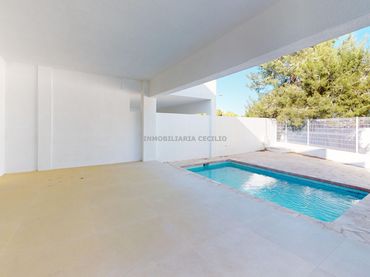 Adosado con piscina en venta en Cala Vedella-Cala Tarida