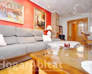 Living room of Flat for sale in Moncada  with Air Conditioner, Heating and Balcony