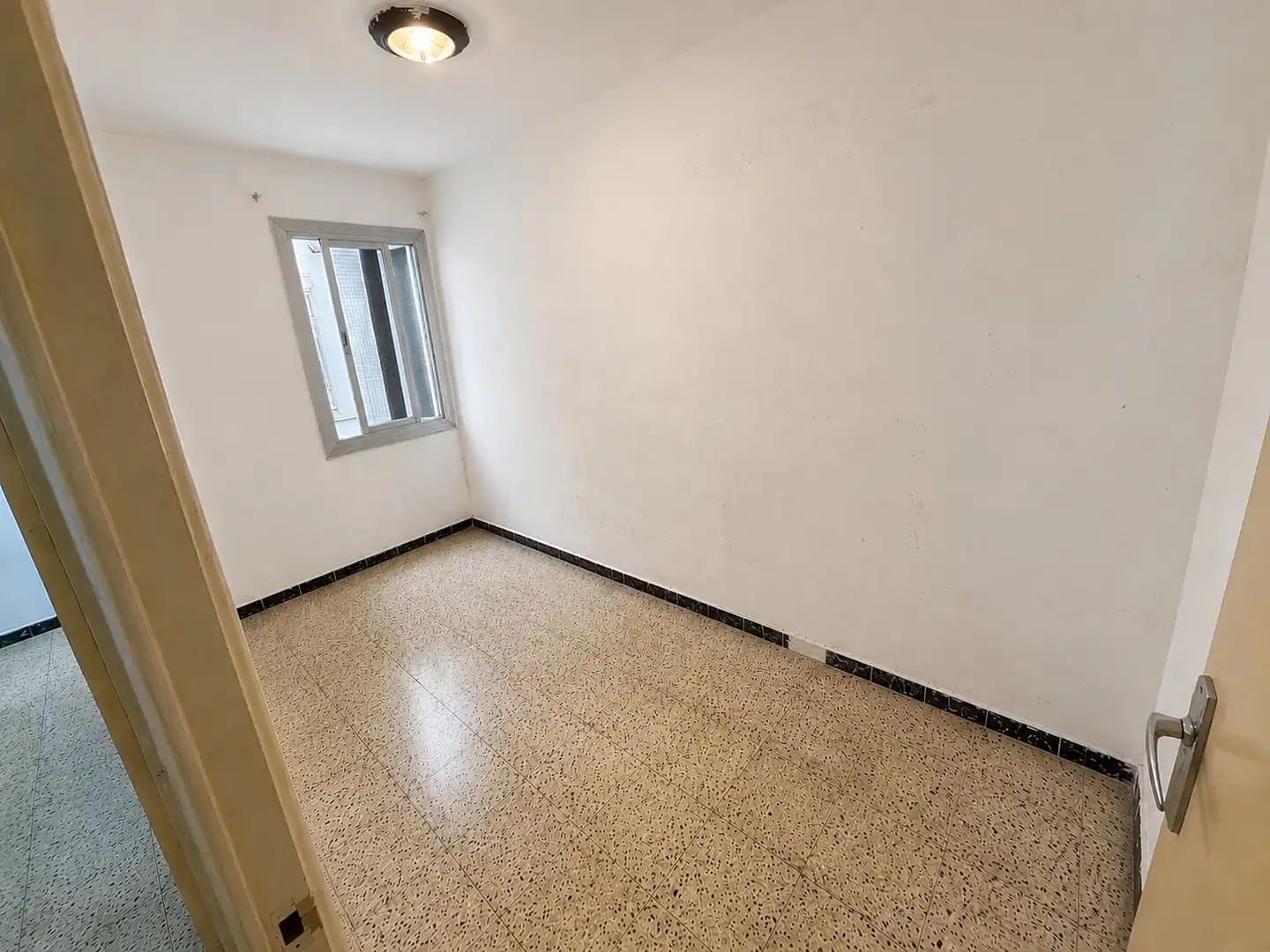 Habitación de Piso en venta en Santa Coloma de Gramenet con Aire acondicionado, Calefacción y Balcón