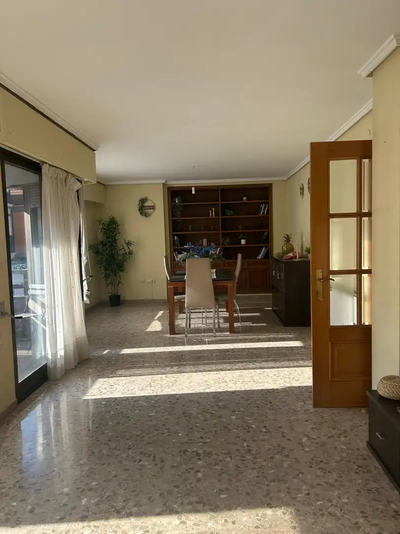 Comedor de Piso en venta en La Pobla de Farnals con Calefacción, Terraza y Amueblado