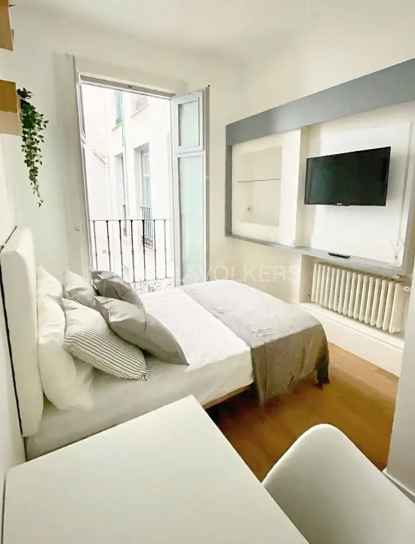 Dormitori de Apartament en venda en Madrid amb Aire condicionat, Calefacció i Balcó