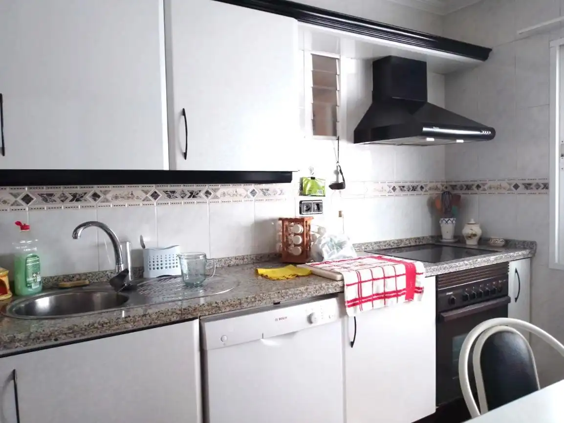 Cocina de Piso en venta en Sevilla con Aire acondicionado, Terraza y Amueblado