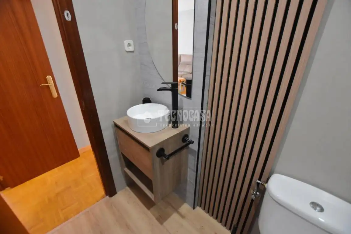 Baño de Piso en venta en Madrid con Aire acondicionado, Calefacción y Parquet