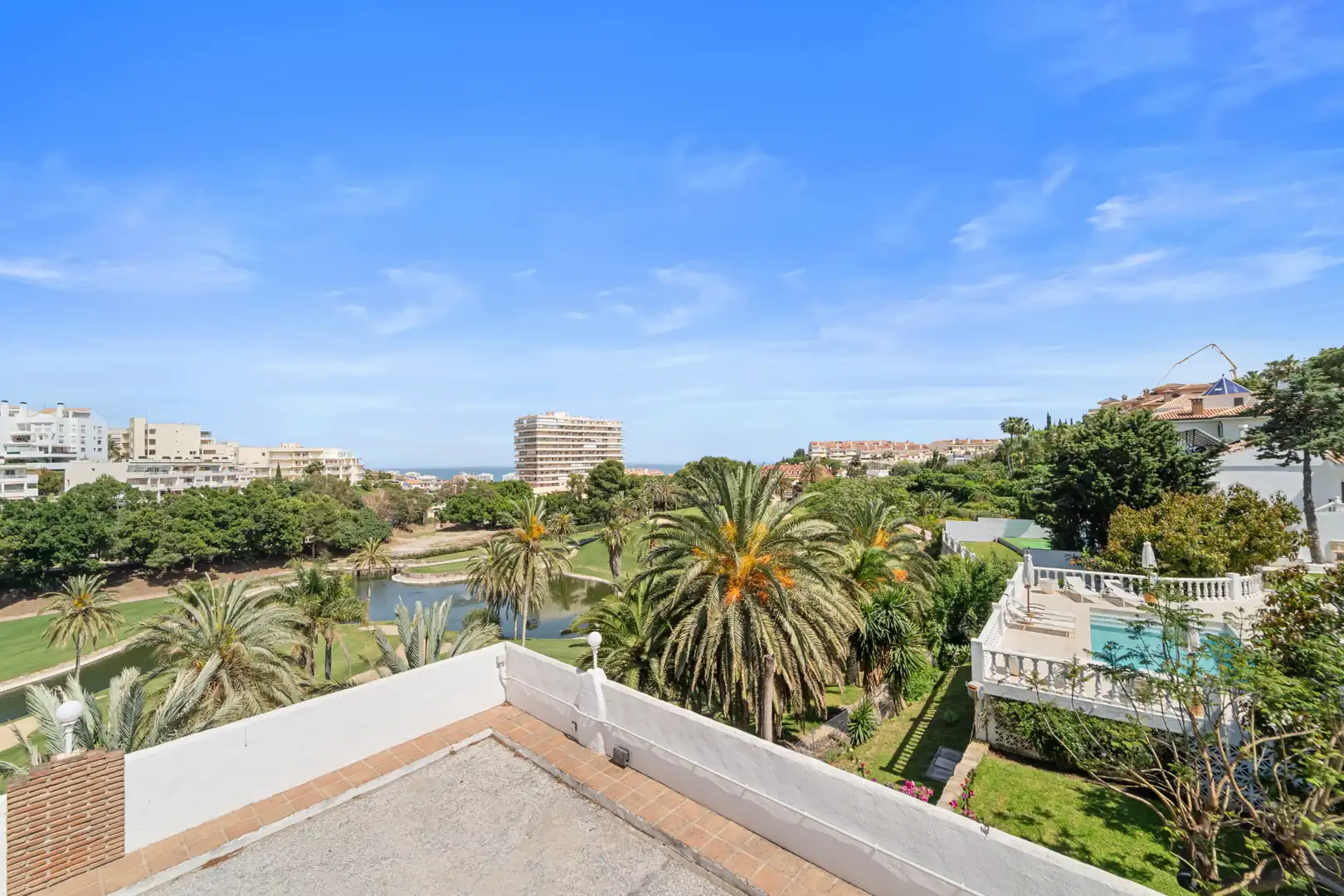 Exterior view of Detached homes for sale in Benalmádena  with Air Conditioner, Private garden and Terrace