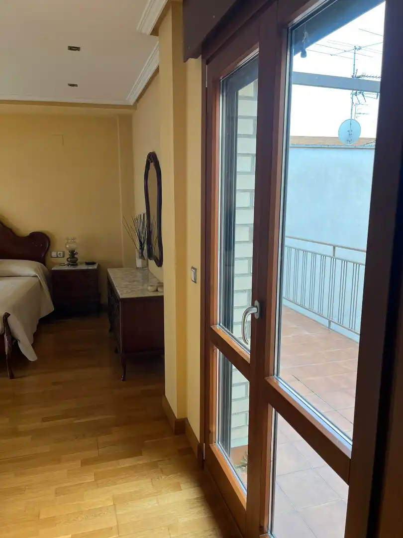 Casa adosada en venta en Tauste con Jardín privado, Terraza y Trastero