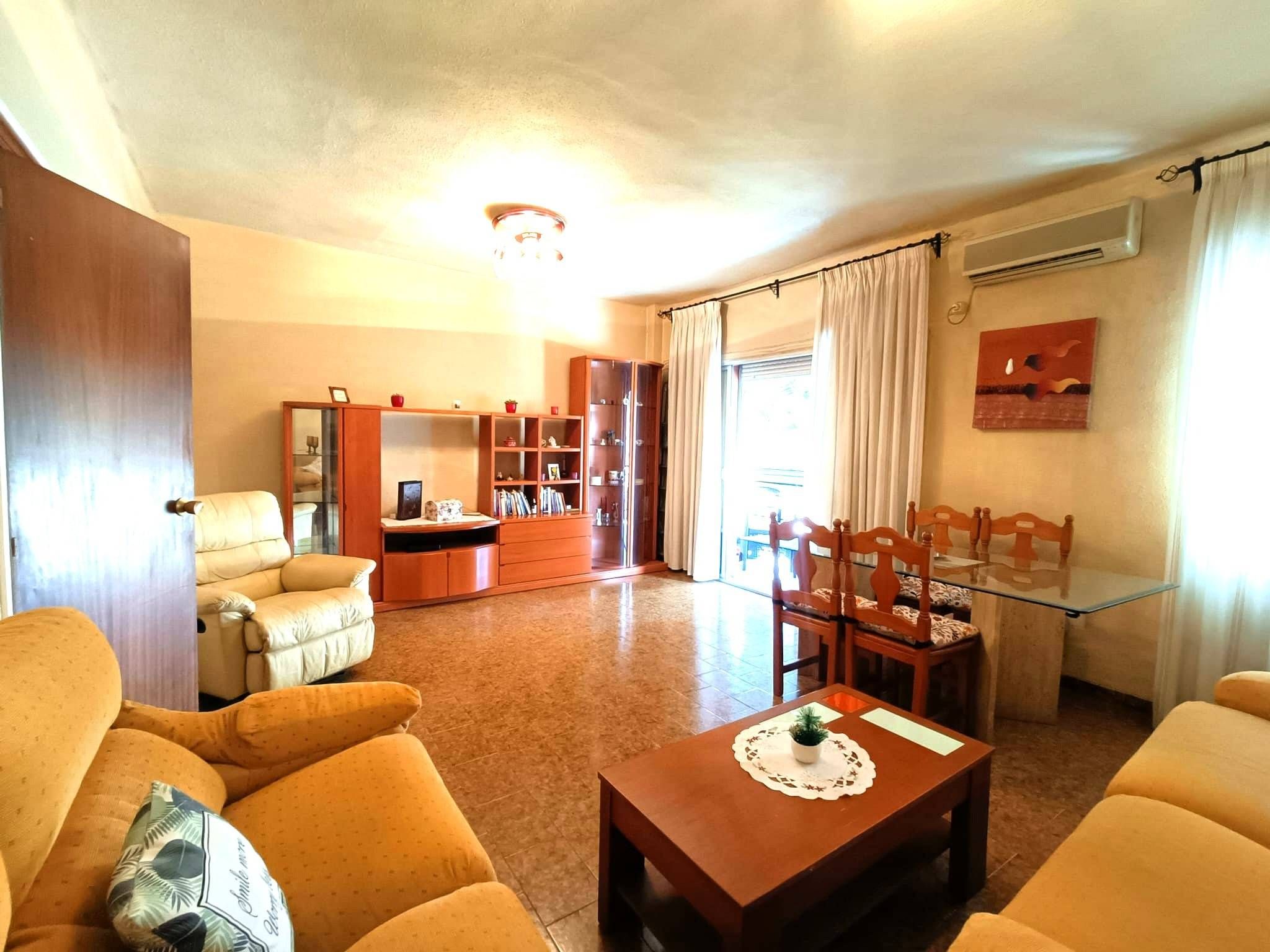 Sala d'estar de Pis en venda en Alicante / Alacant amb Aire condicionat, Calefacció i Terrassa