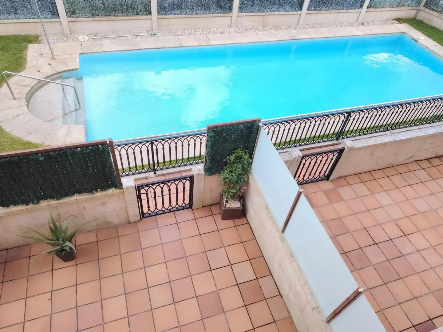 Piscina de Apartamento en venta en Nigrán con Calefacción, Terraza y Balcón