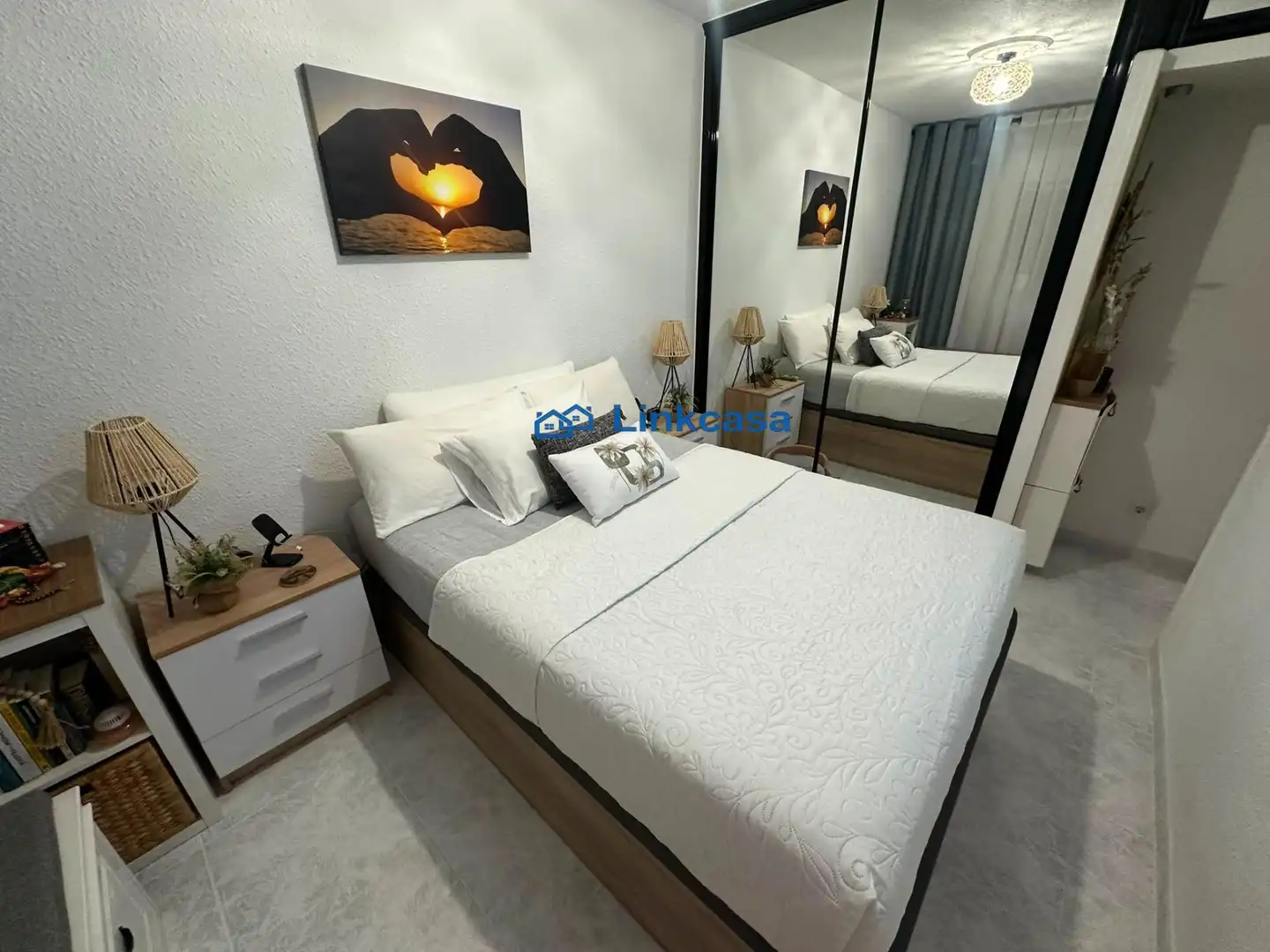 Bedroom of Flat for sale in Madrid  with Air Conditioner and Heating