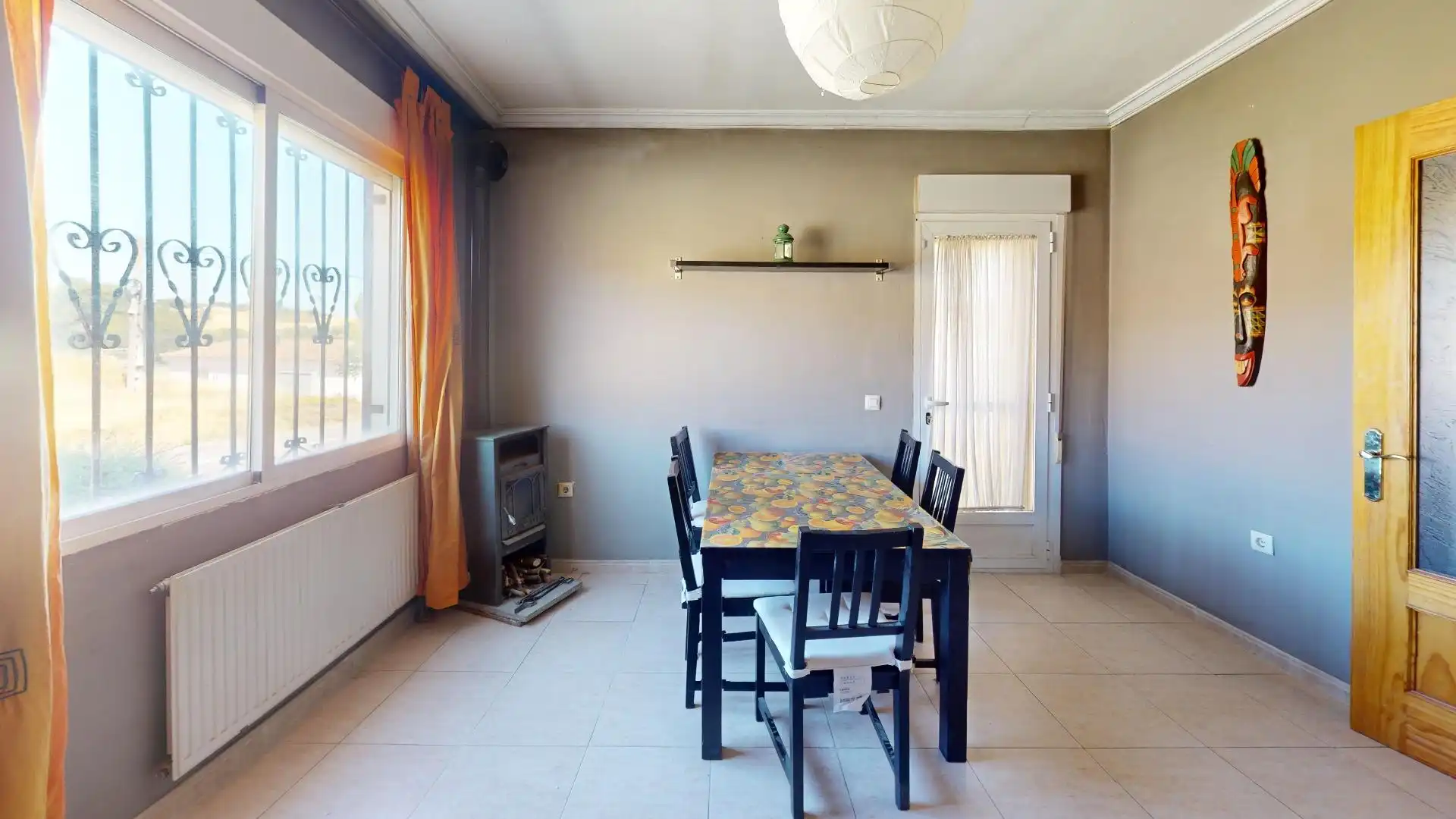 Comedor de Casa adosada en venta en Corpa con Calefacción