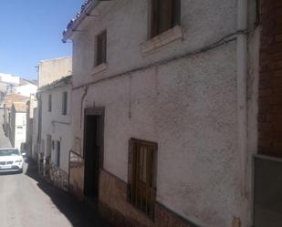 Vista exterior de Casa o xalet en venda en Fuensanta de Martos amb Terrassa i Balcó