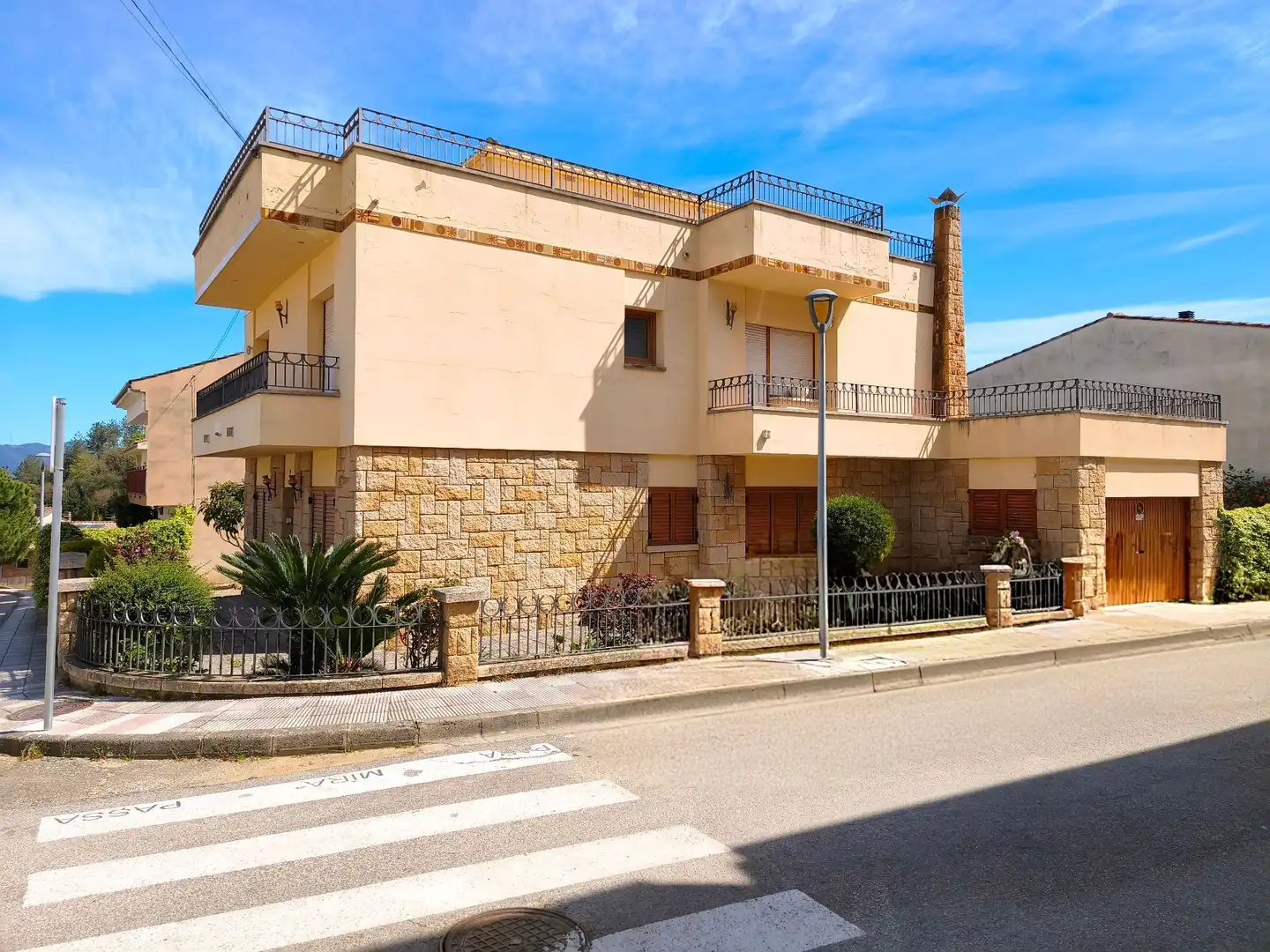 Vista exterior de Casa o chalet en venta en Anglès con Calefacción, Jardín privado y Terraza