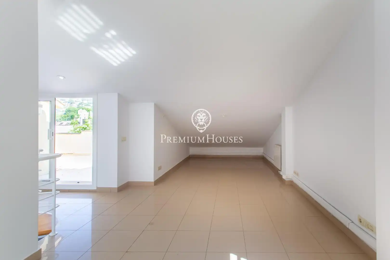 Maisonette zum Verkauf in Alella mit Heizung, Balkon und Alarm