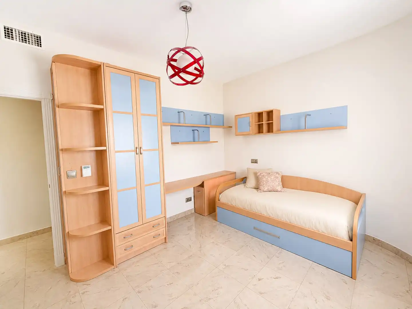 Dormitori de Casa o xalet en venda en Antequera amb Jardí privat, Traster i Piscina