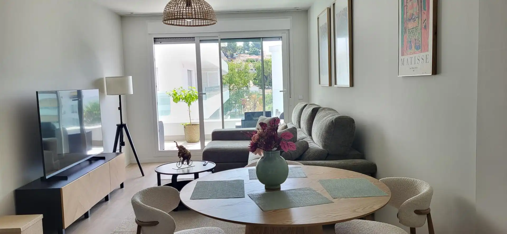Sala d'estar de Apartament de lloguer en Marbella amb Aire condicionat, Calefacció i Terrassa