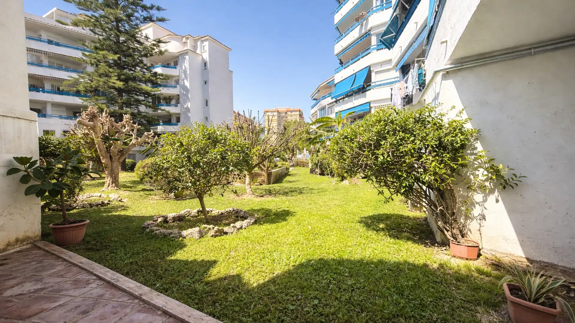 Jardín de Piso en venta en Fuengirola con Aire acondicionado, Calefacción y Amueblado