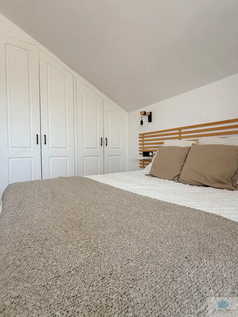 Bedroom of Attic for sale in Fuengirola  with Air Conditioner, Terrace and Community pool