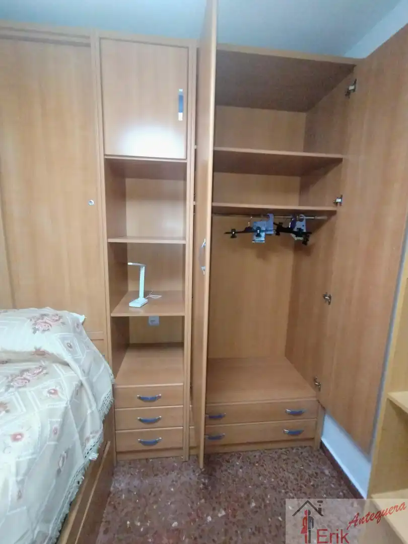 Bedroom of Flat for share in Centro