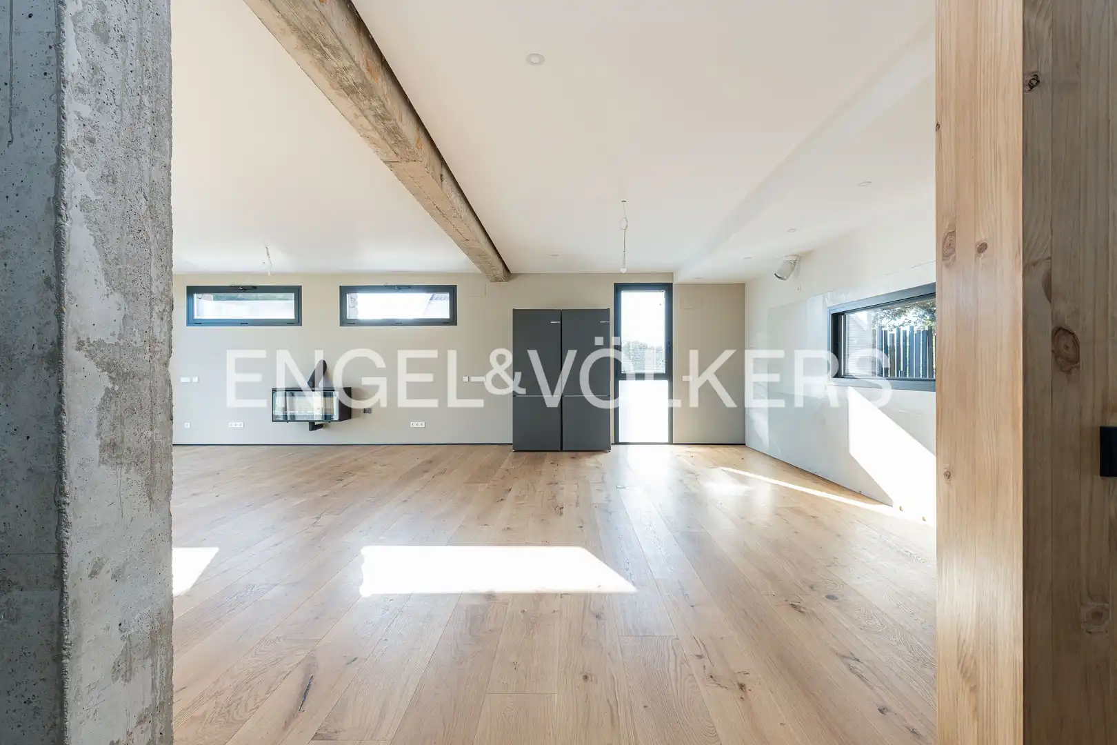 Sala d'estar de Casa o xalet en venda en Galapagar amb Aire condicionat, Calefacció i Jardí privat