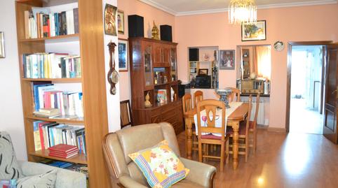 Foto 2 de Casa o xalet en venda a Calle Cañada Real, Miralvalle - Av. Virgen del Puerto - La Data, Cáceres