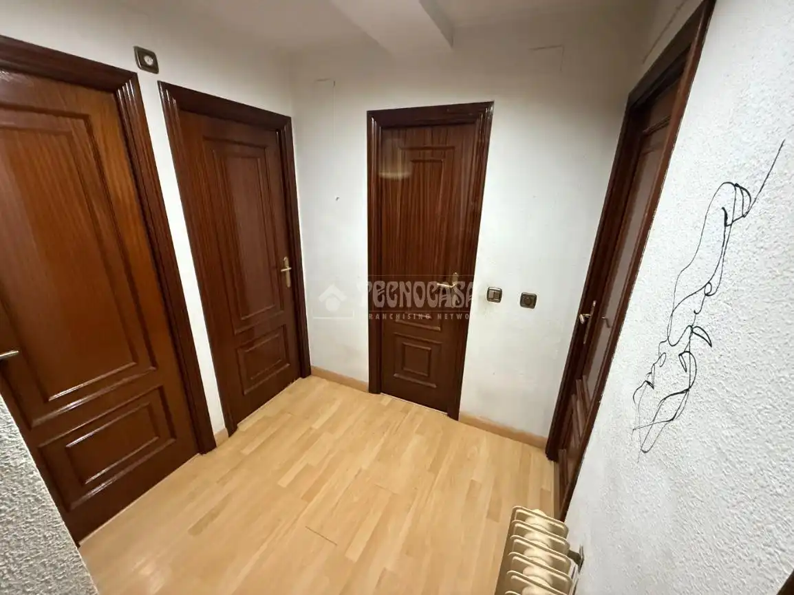 Dormitori de Pis en venda en Guadalajara amb Aire condicionat, Calefacció i Terrassa