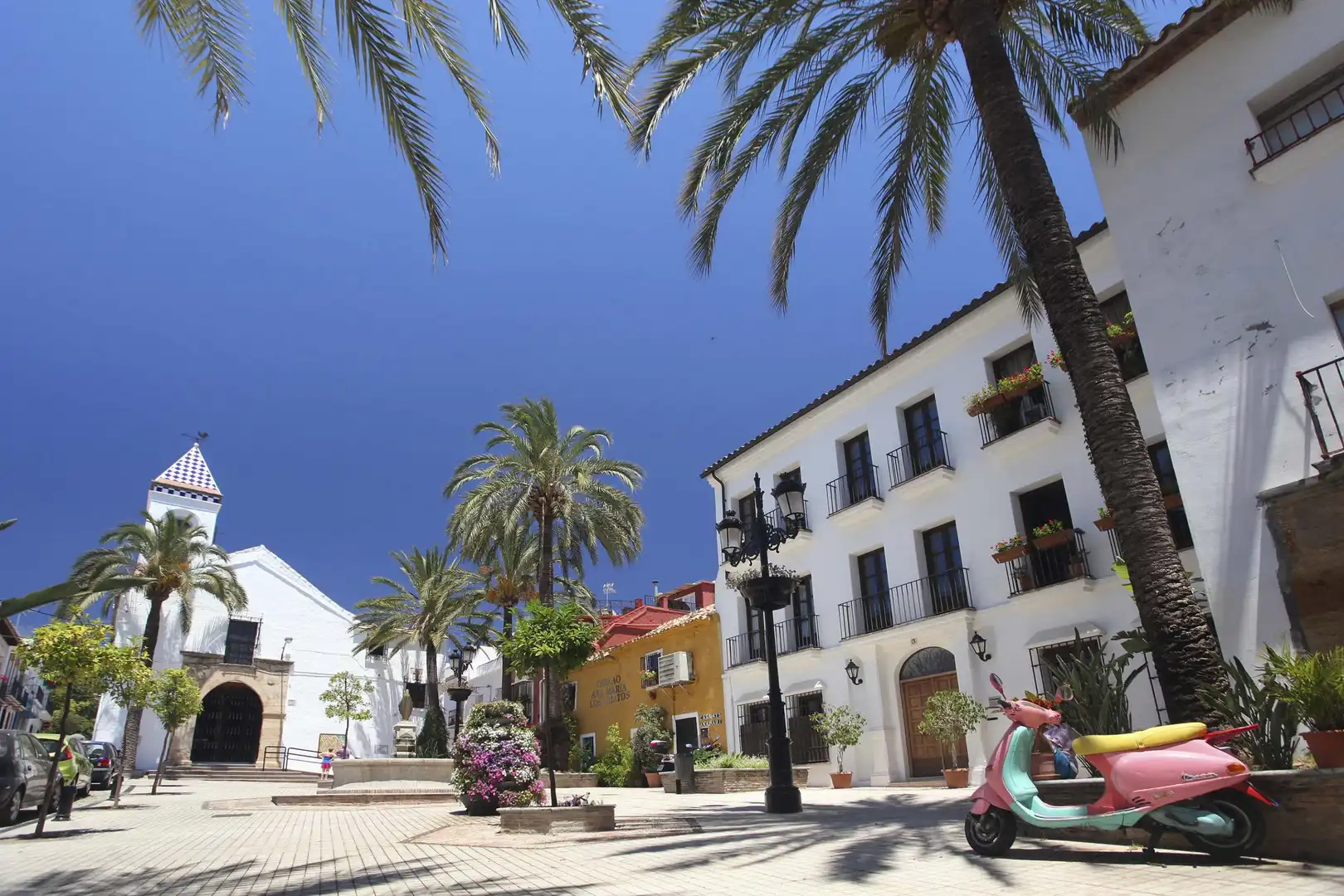 Exterior view of Buildings for sale in Marbella