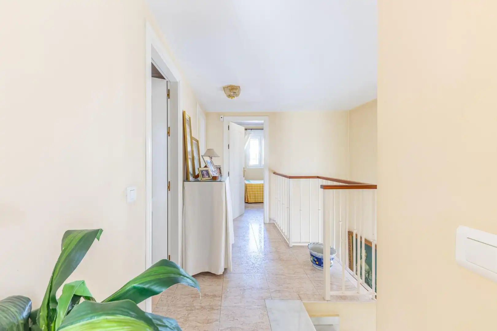 Casa aparellada amb terrassa en venda a Calle Calle Mistral, imagen 15