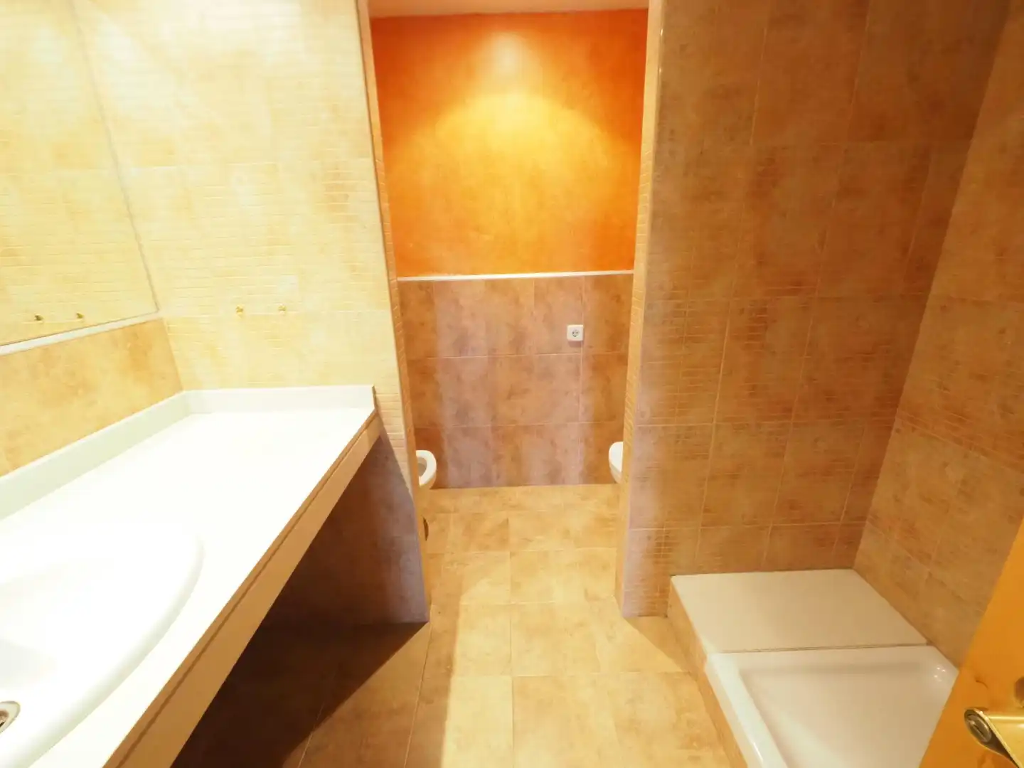 Baño de Piso en venta en Cerdanyola del Vallès con Calefacción, Parquet y Terraza
