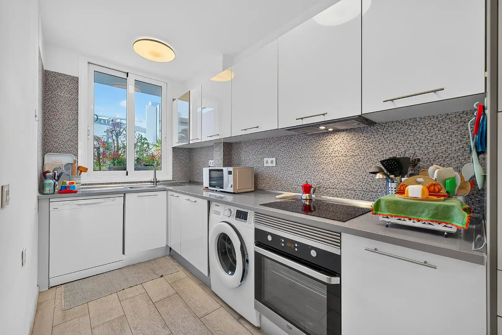 Kitchen of Flat for sale in Playa de las Américas