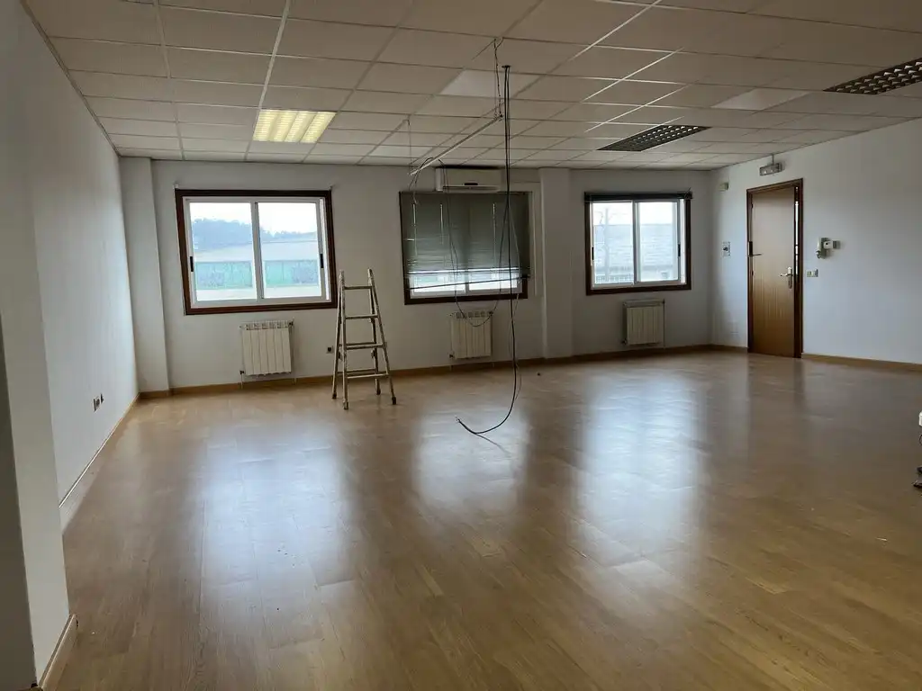 Industrial buildings for sale in Bergondo