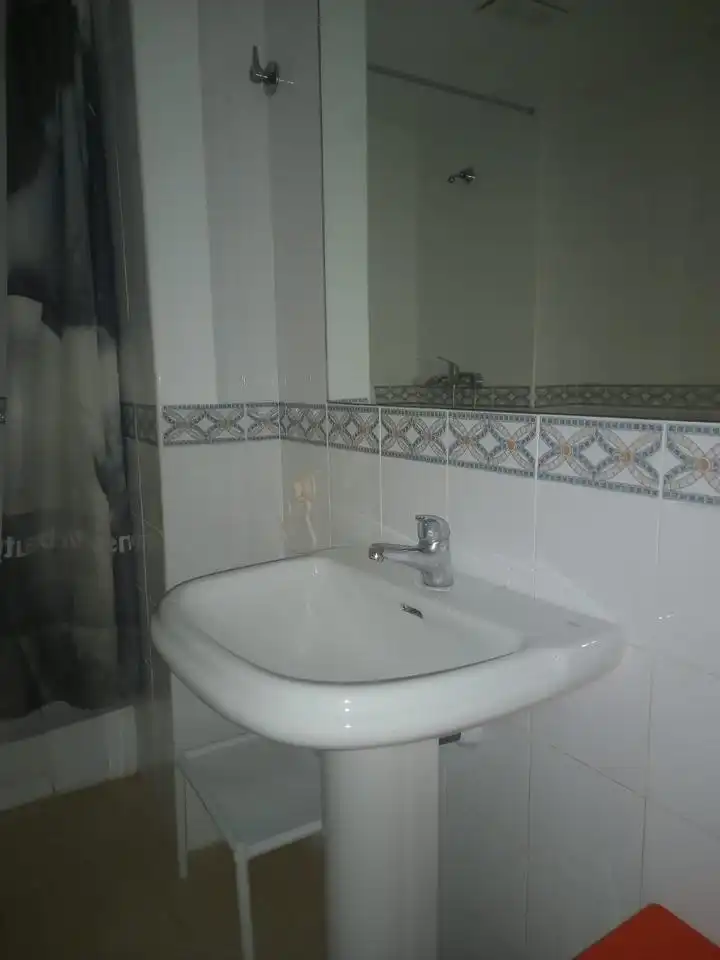 Baño de Piso en venta en Zaragoza con Calefacción, Trastero y Balcón