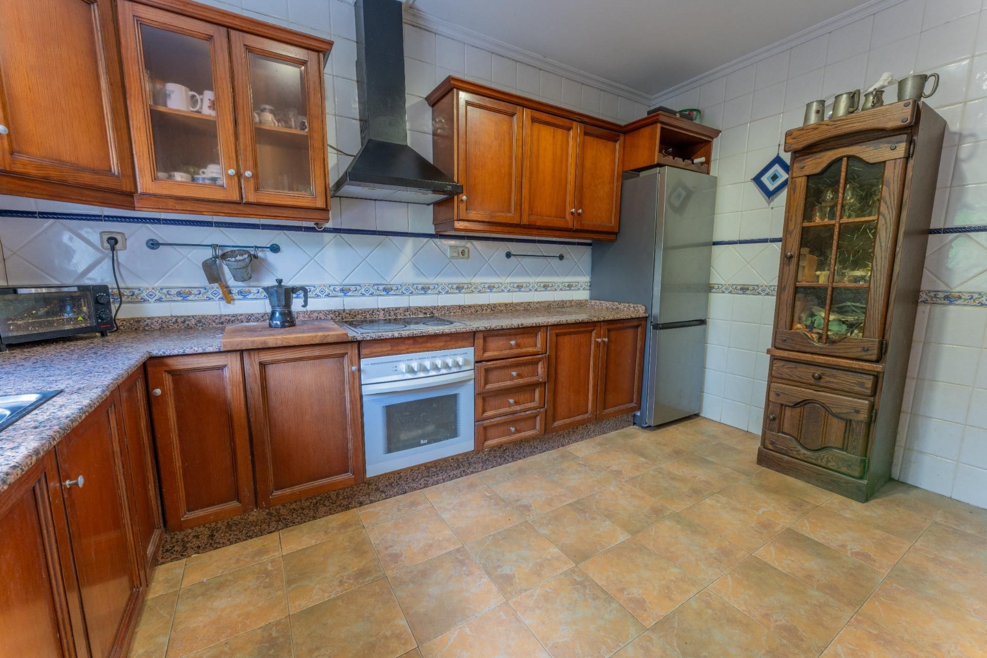 Cuina de Casa o xalet en venda en Elche / Elx amb Jardí privat i Piscina