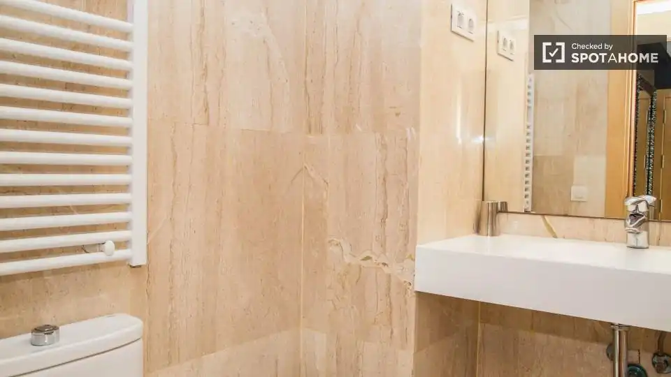 Flat with terrace to rent in Sarrià - Sant Gervasi, imagen 11